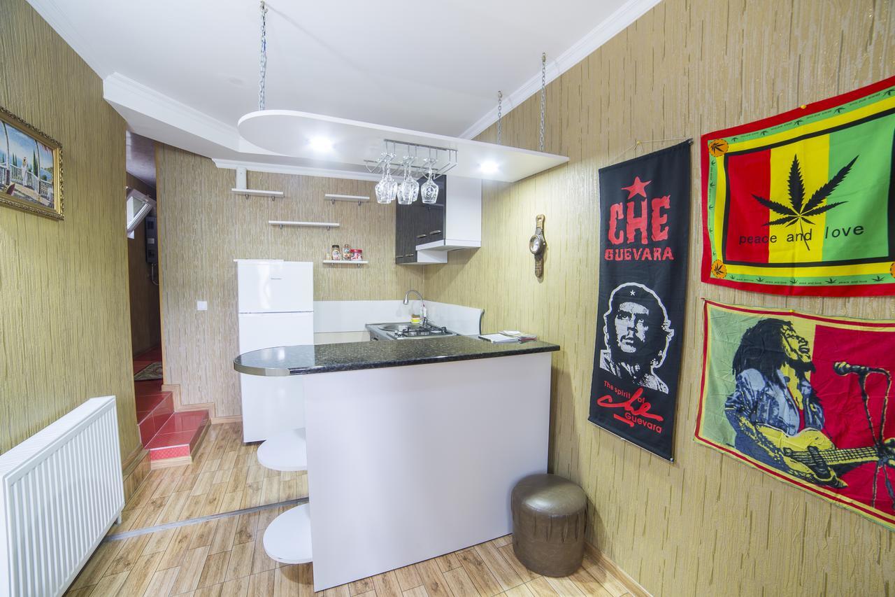 Anastasia Guesthouse Borjomi Ngoại thất bức ảnh