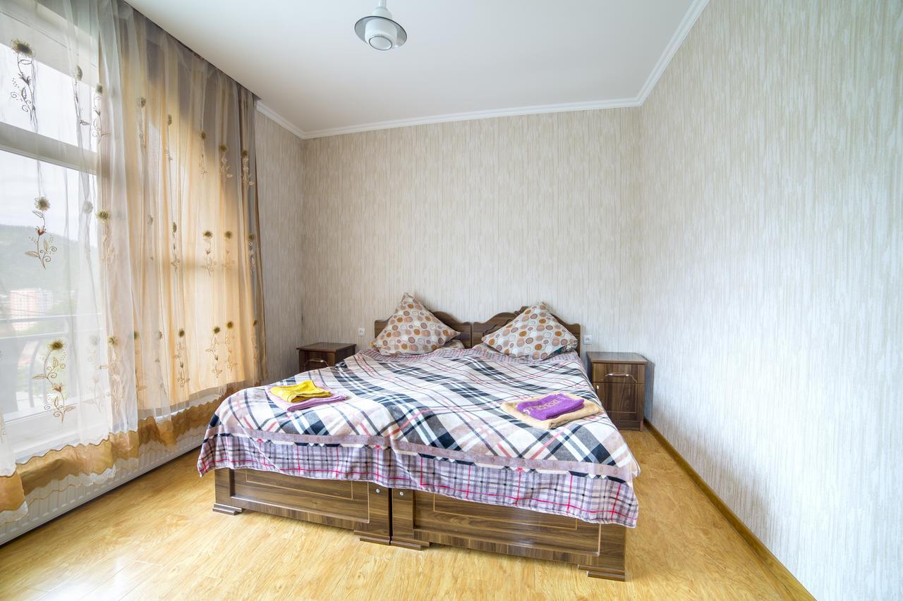 Anastasia Guesthouse Borjomi Ngoại thất bức ảnh